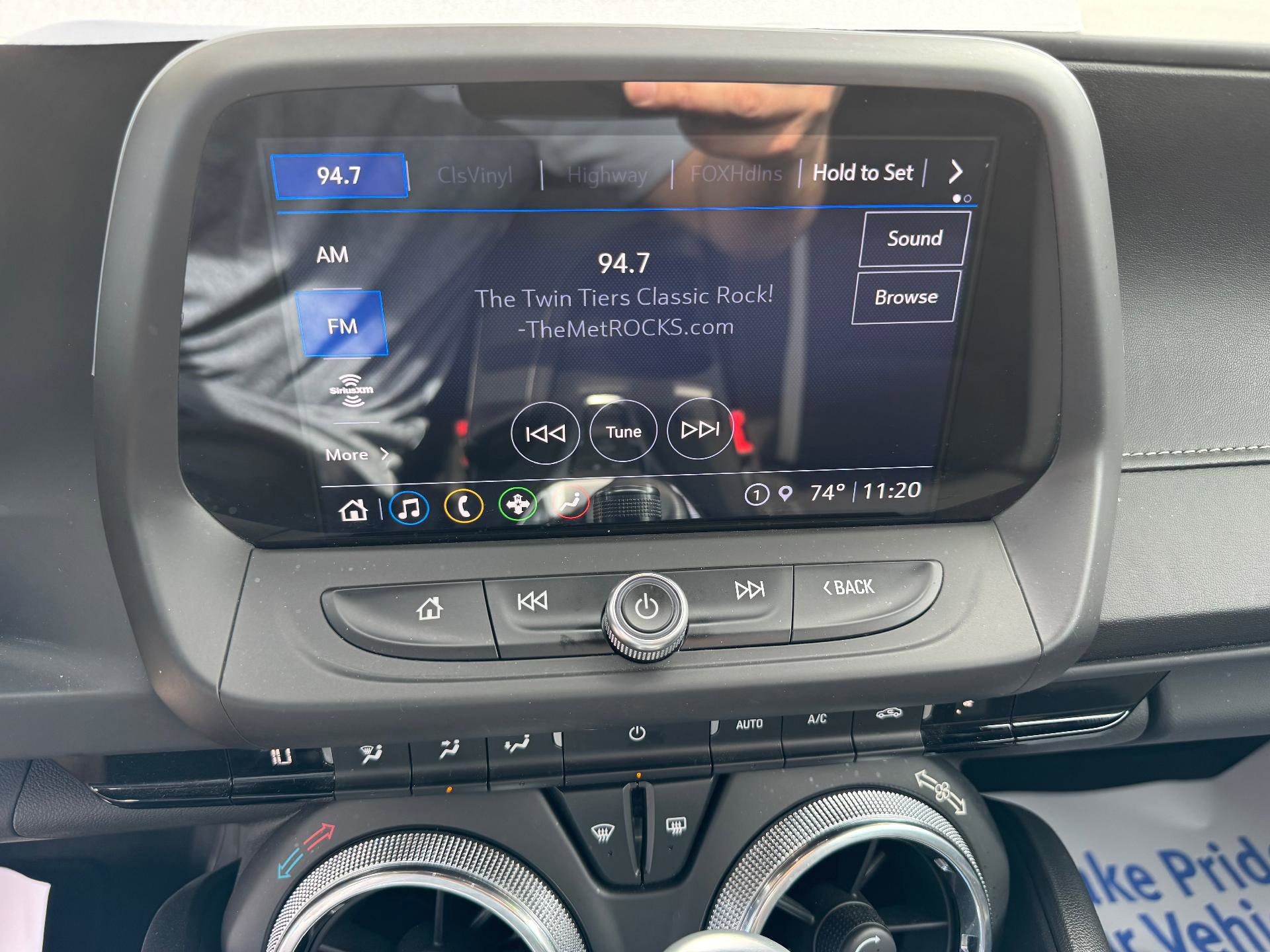 Used 2024 Chevrolet Camaro LT w/ Technology Package RWD image 46