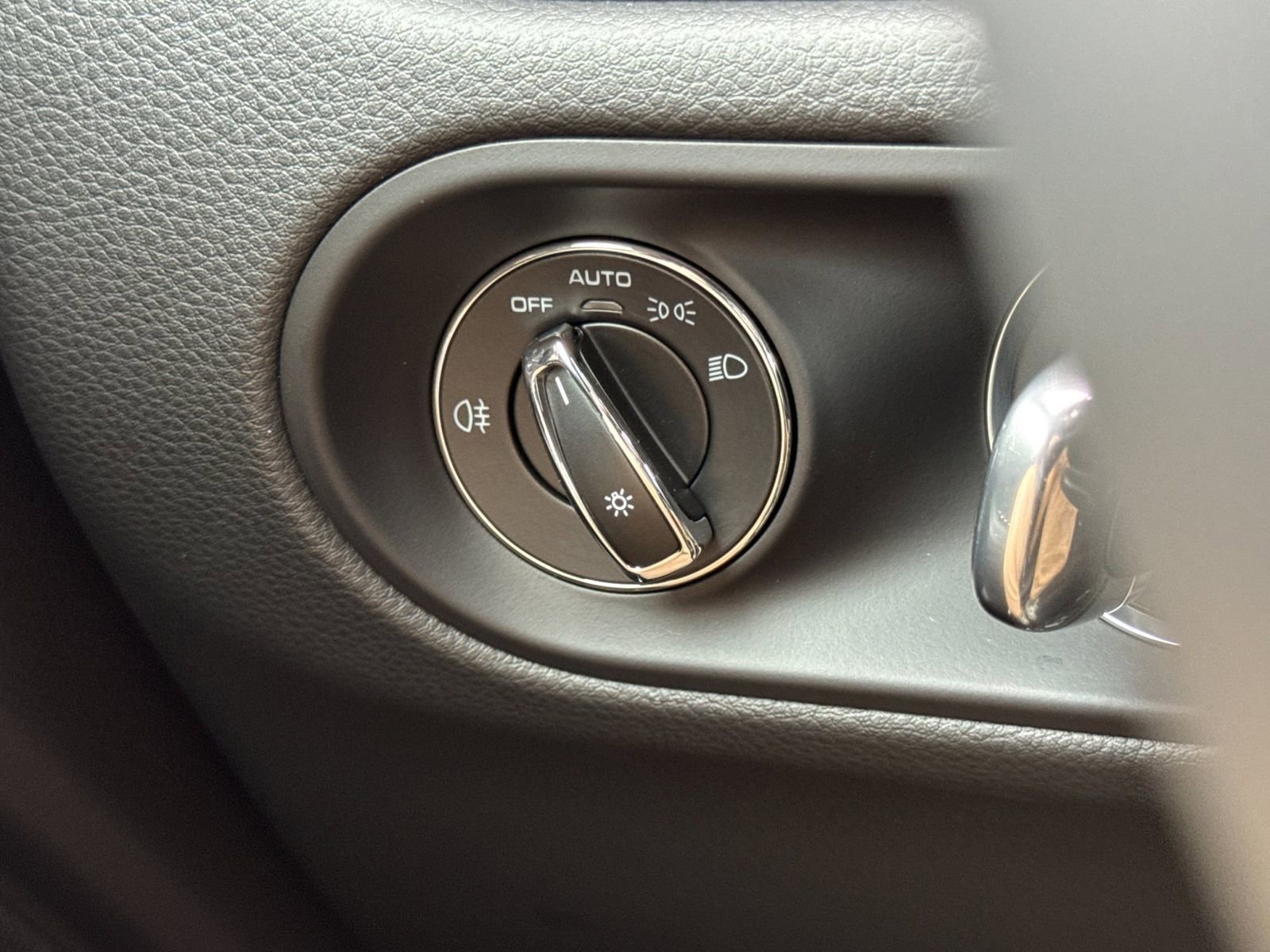 New 2026 Porsche Macan S image 32