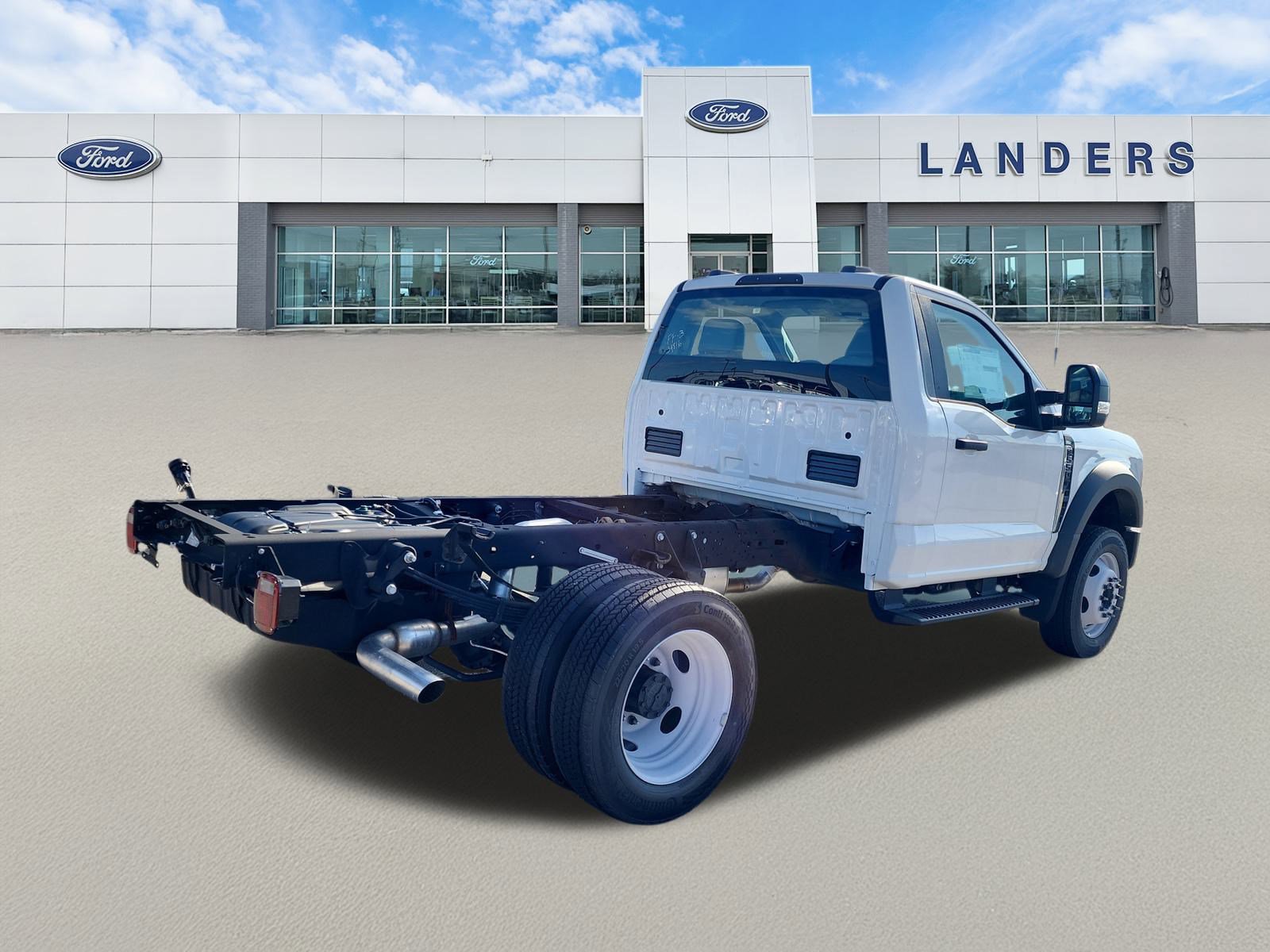 New 2024 Ford F550 2WD Regular Cab Super Duty image 3