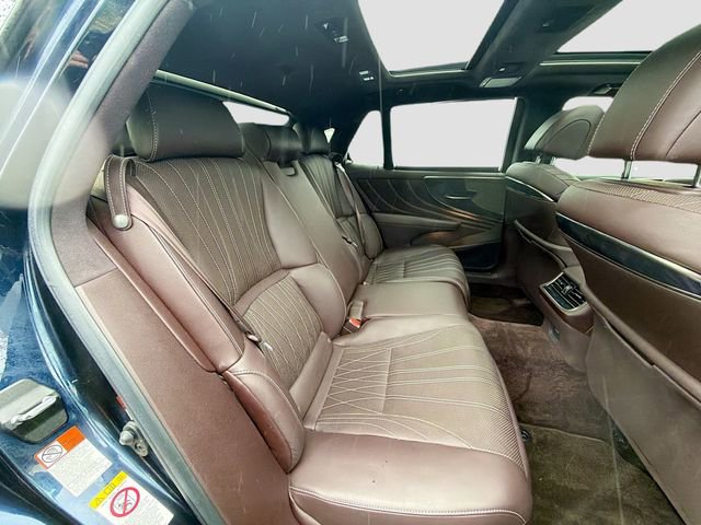 Used 2018 Lexus LS 500 AWD w/ Luxury Package image 25