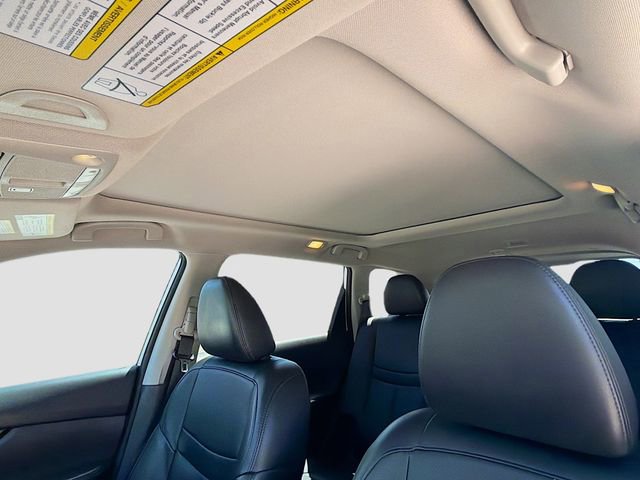 Used 2020 Nissan Rogue SL w/ Premium Package image 26