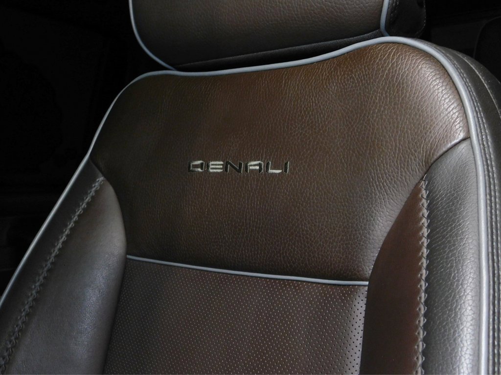 Used 2024 GMC Sierra 2500 Denali w/ Denali Reserve Package image 42