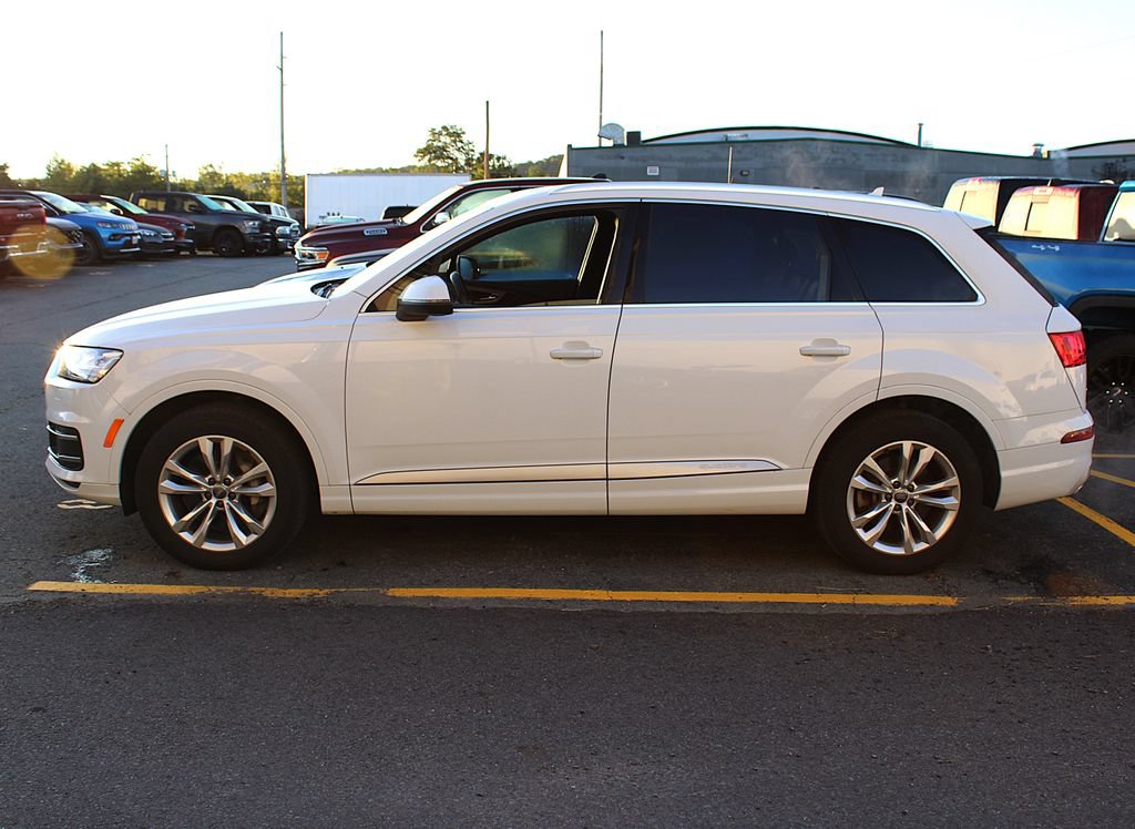 Used 2019 Audi Q7 2.0T Premium AWD/4WD image 3