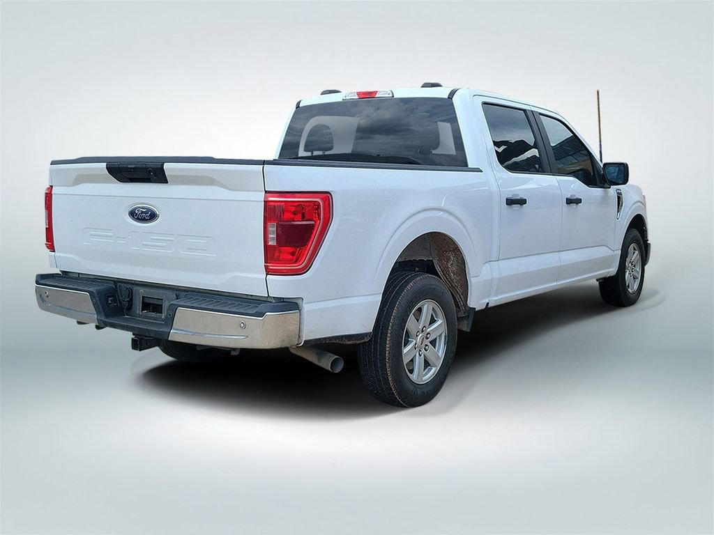 Used 2022 Ford F150 XLT w/ Trailer Tow Package RWD image 3