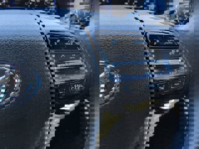 Used 2021 Hyundai Kona Limited w/ Cargo Package image 27