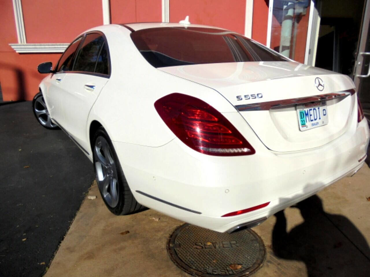 Used 2015 Mercedes-Benz S 550 Sedan image 24