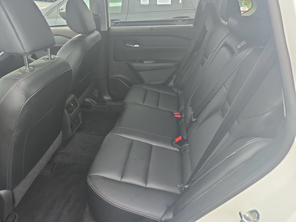 Used 2023 Nissan Rogue SL w/ SL Premium Package FWD image 25