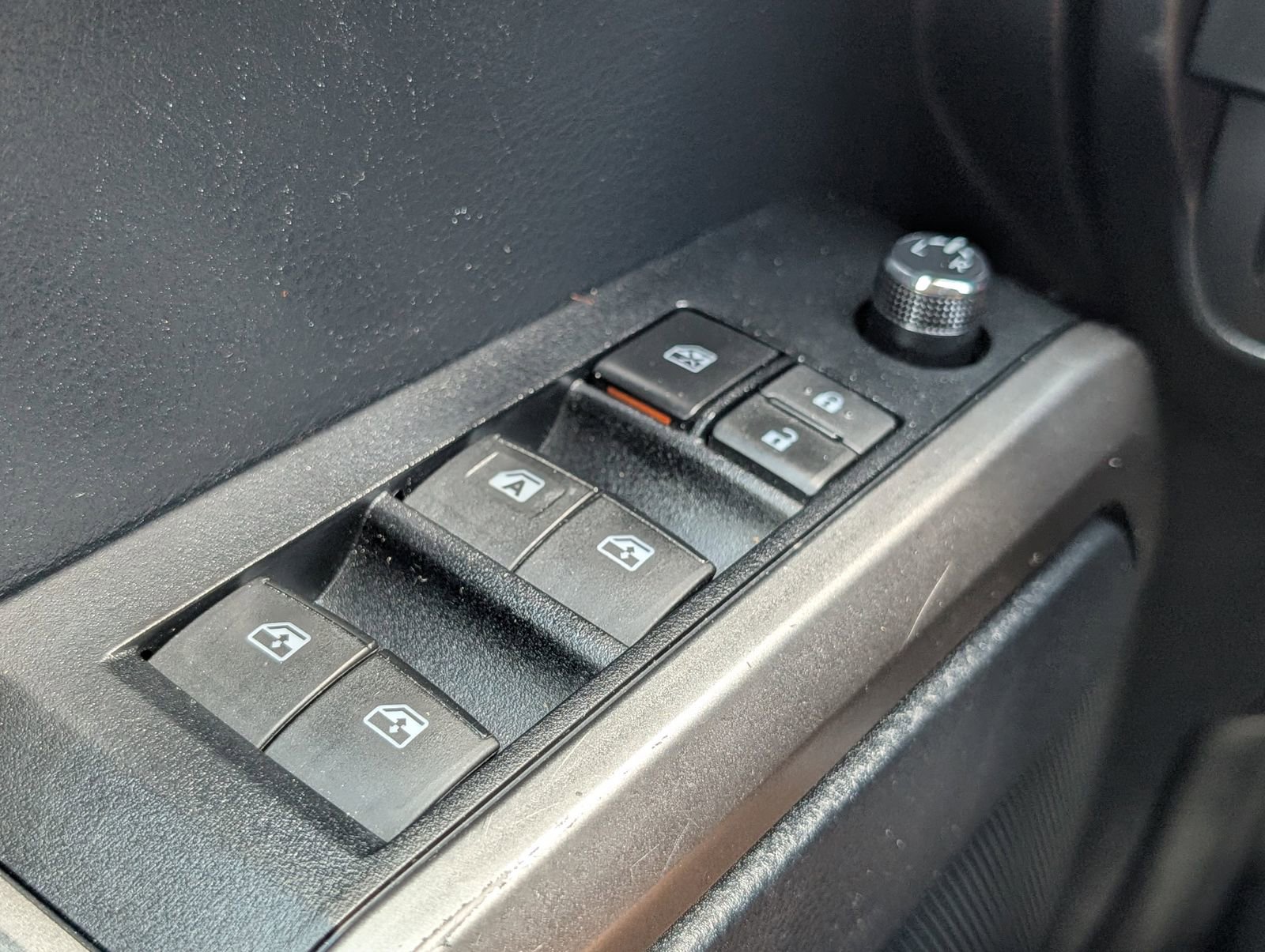 Used 2017 Toyota Tacoma SR5 w/ Tow Package RWD image 18