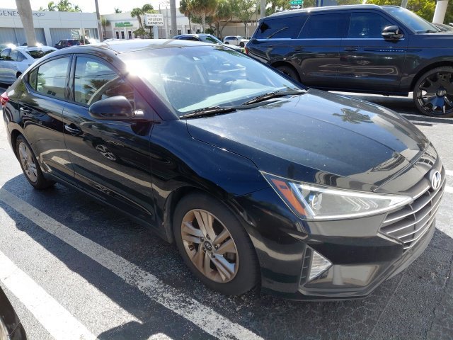 Used 2020 Hyundai Elantra SEL w/ Cargo Package (C1) FWD image 2