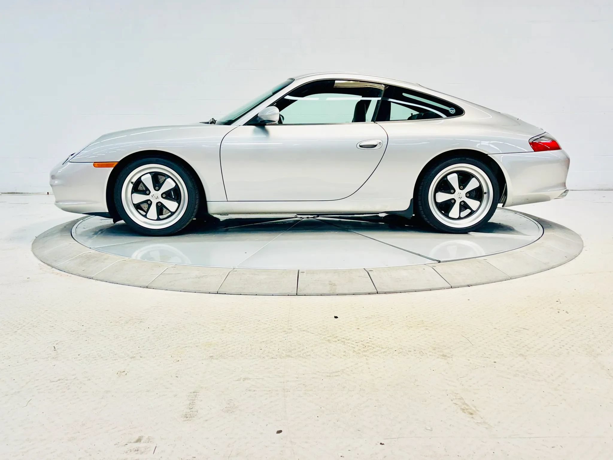 Used 2002 Porsche 911 GT3 RS video 1