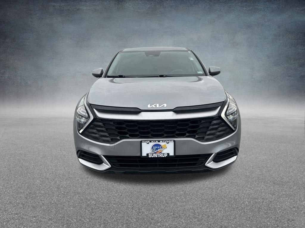 Used 2023 Kia Sportage LX image 9