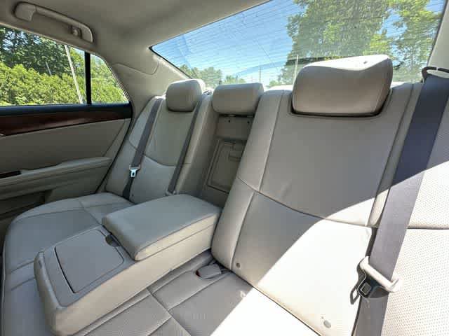 Used 2011 Toyota Avalon Limited FWD image 17