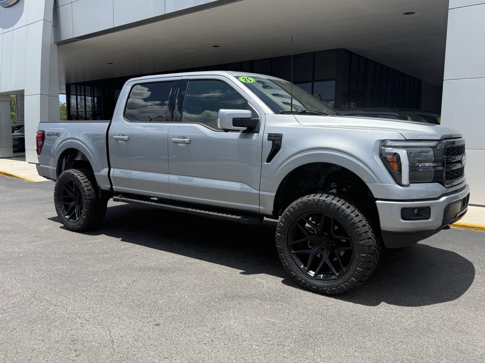 Used 2025 Ford F150 Lariat w/ Equipment Group 501A Mid AWD/4WD image 2