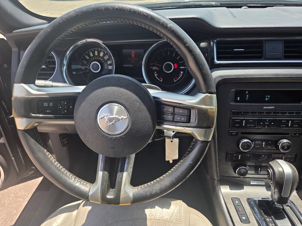 Used 2014 Ford Mustang Premium RWD image 19