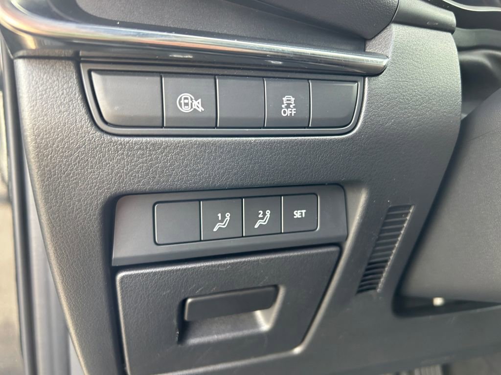 Used 2024 MAZDA MAZDA3 s FWD image 19