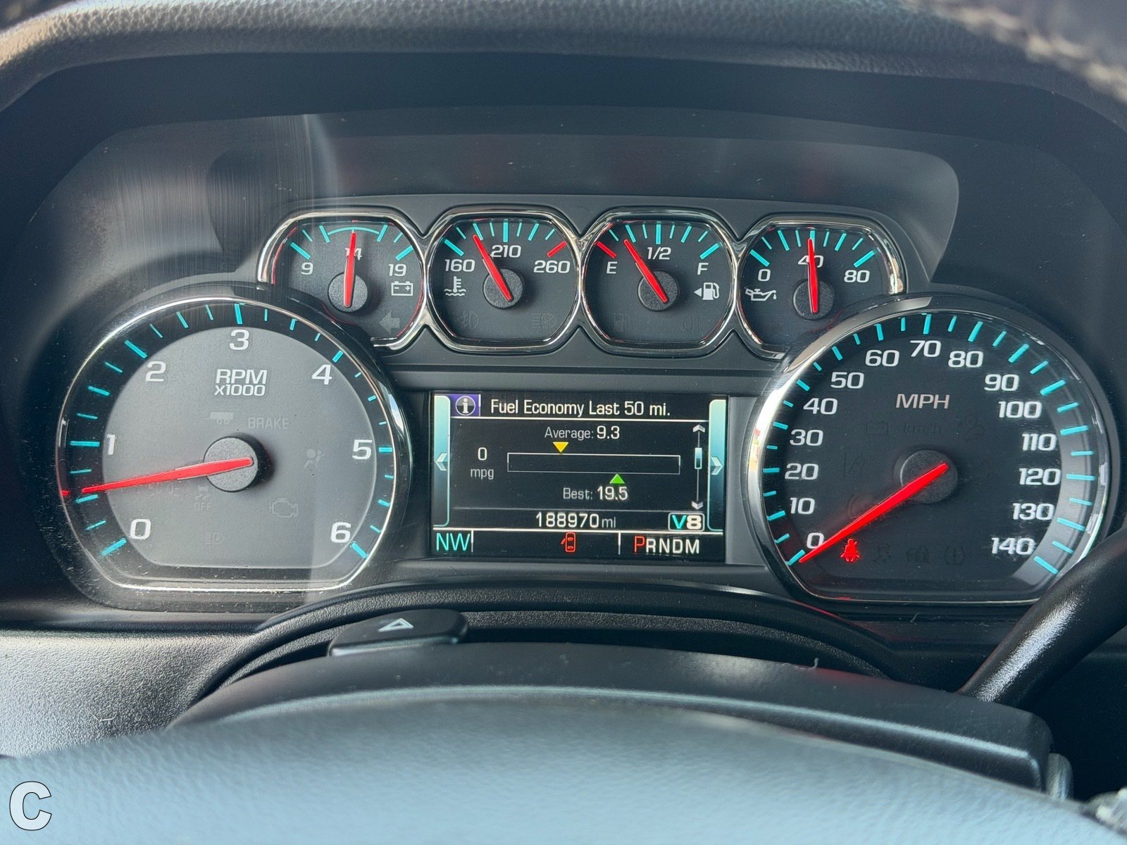 Used 2015 Chevrolet Suburban LT RWD image 37