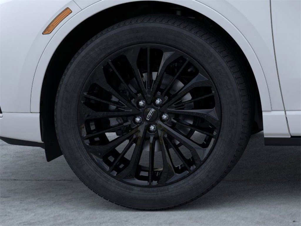 New 2026 Lincoln Corsair Premiere image 19