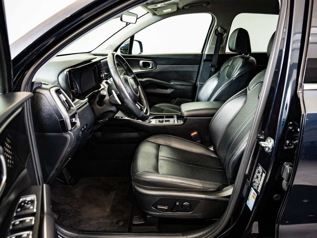 Used 2022 Kia Sorento S image 17