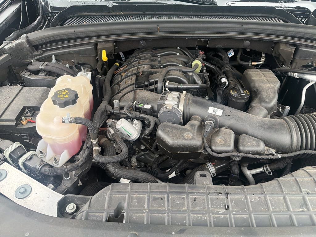 Used 2023 Jeep Grand Cherokee L Laredo image 28