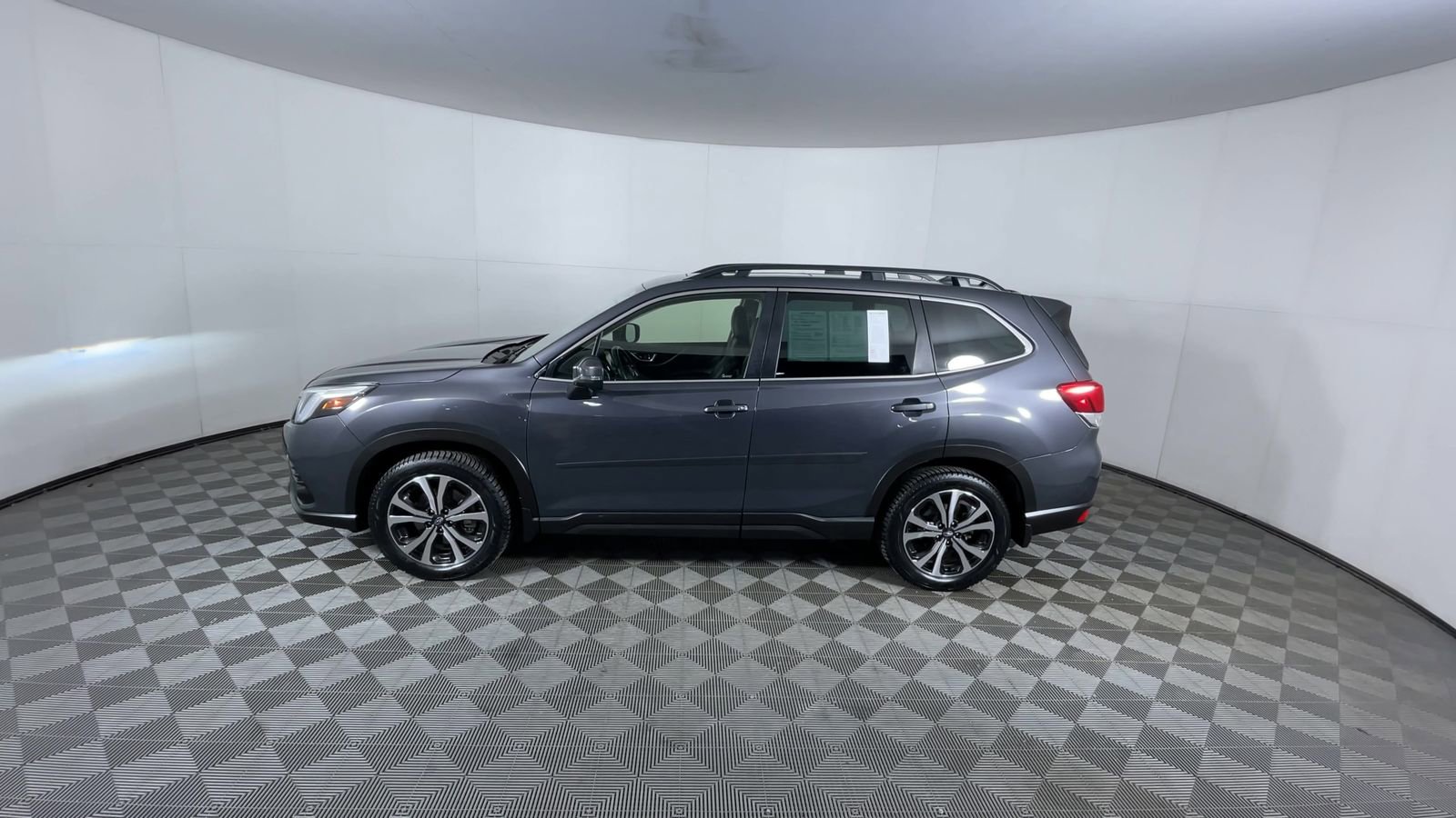 Used 2023 Subaru Forester Limited AWD/4WD image 5