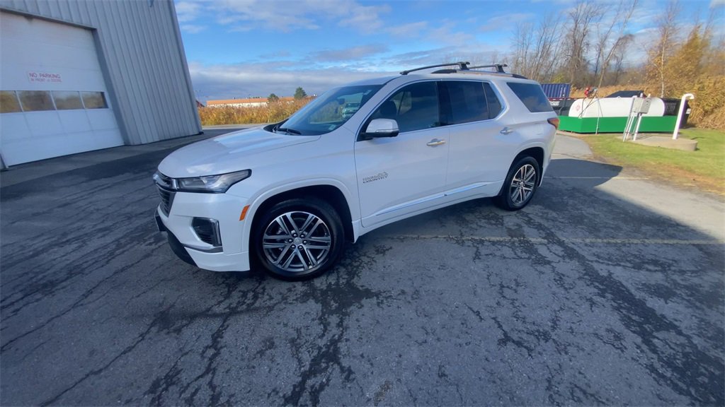 Certified 2022 Chevrolet Traverse High Country w/ LPO, Floor Liner Package image 4