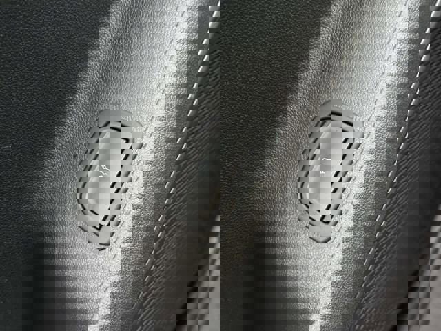 Used 2025 Chevrolet Traverse LT image 19