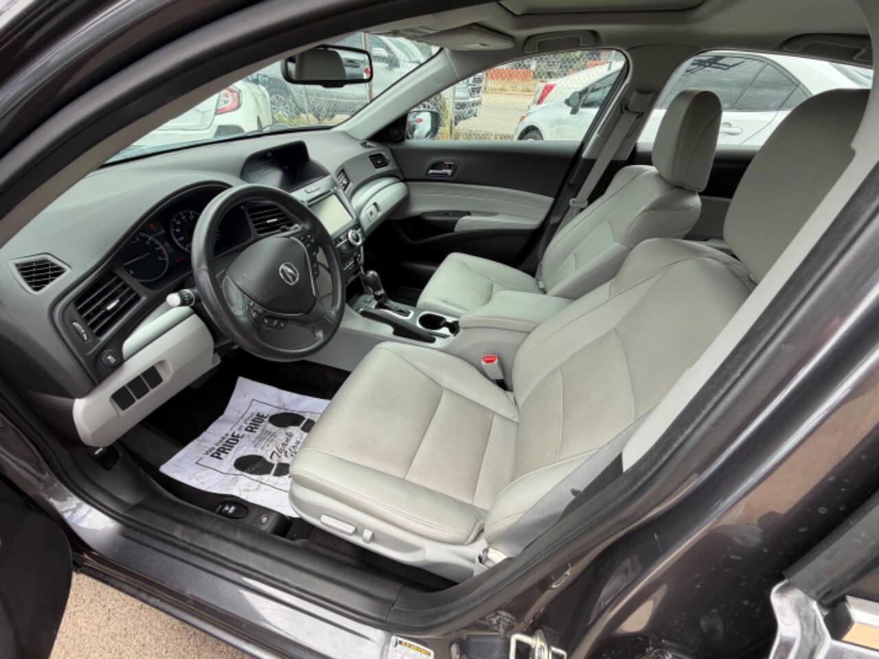 Used 2017 Acura ILX FWD image 13