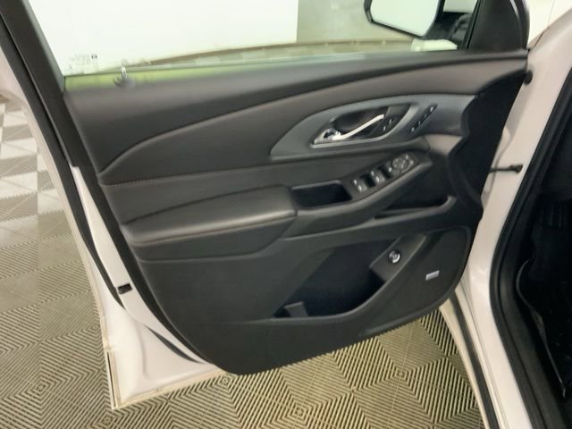 Used 2018 Chevrolet Traverse Premier AWD/4WD image 29