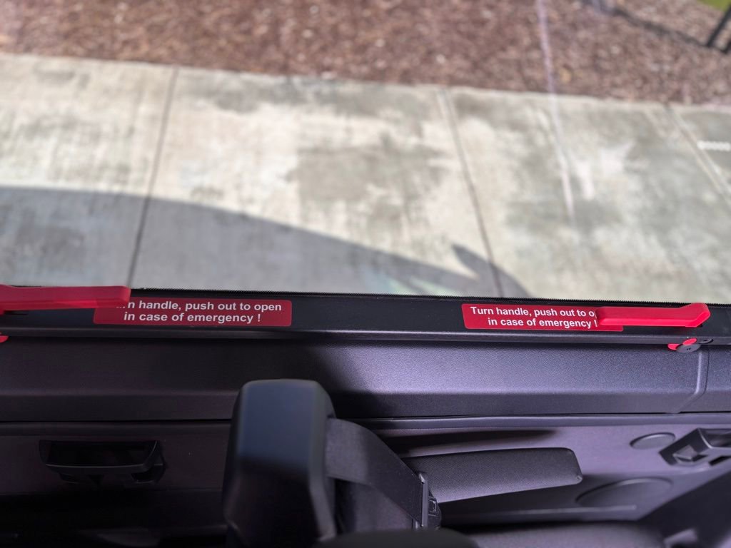 Used 2024 Mercedes-Benz Sprinter 2500 image 19