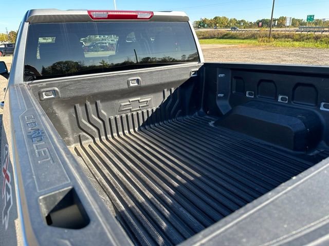 Used 2023 Chevrolet Silverado 1500 LT image 12