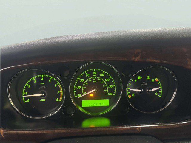 Used 2008 Jaguar XJ8 image 21