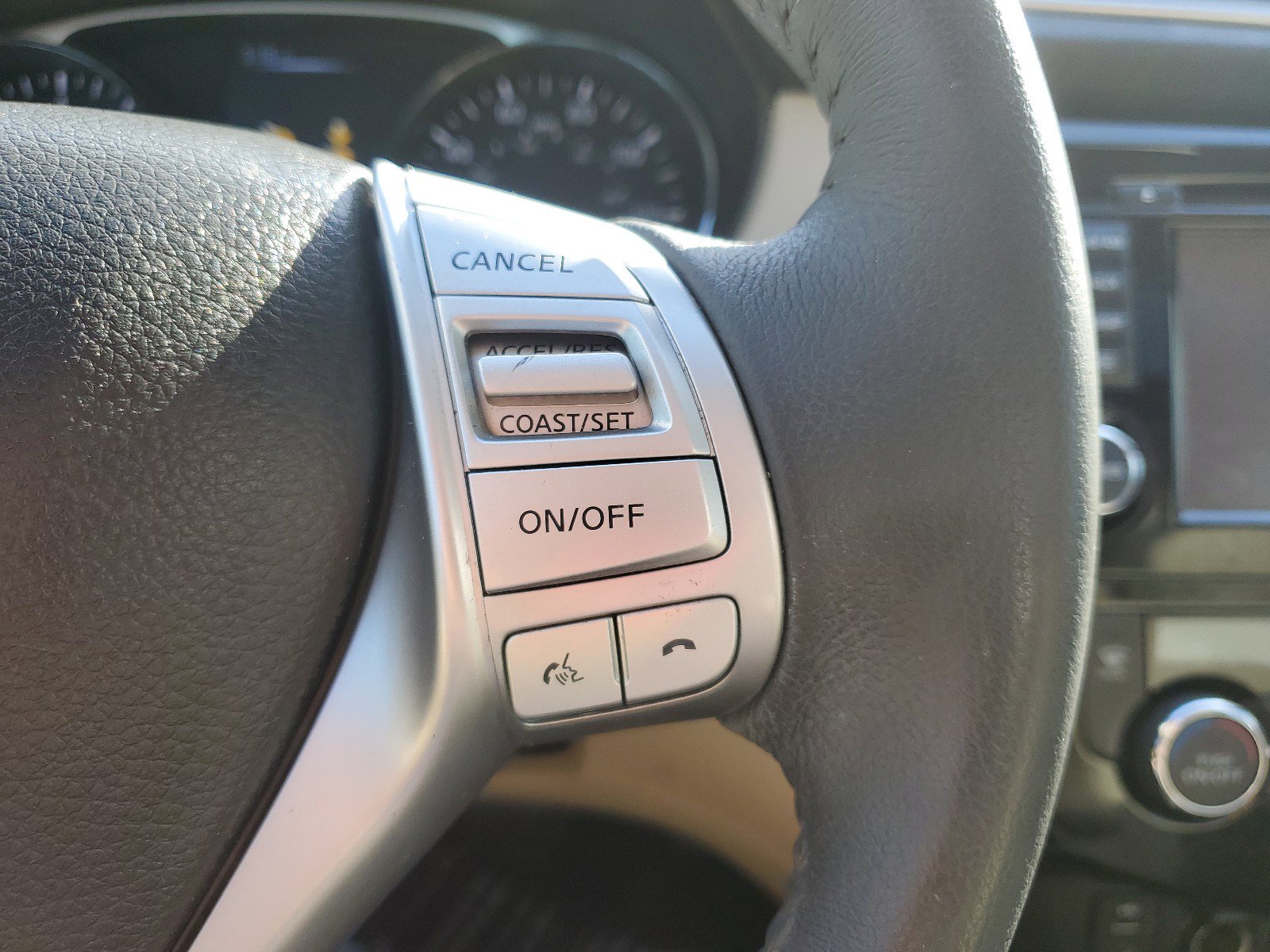 Used 2016 Nissan Rogue SL w/ SL Premium Package image 20