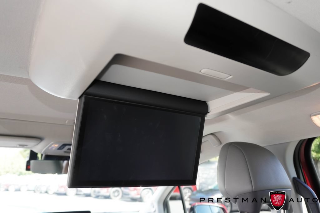 Used 2022 Toyota Sienna Limited AWD/4WD image 4