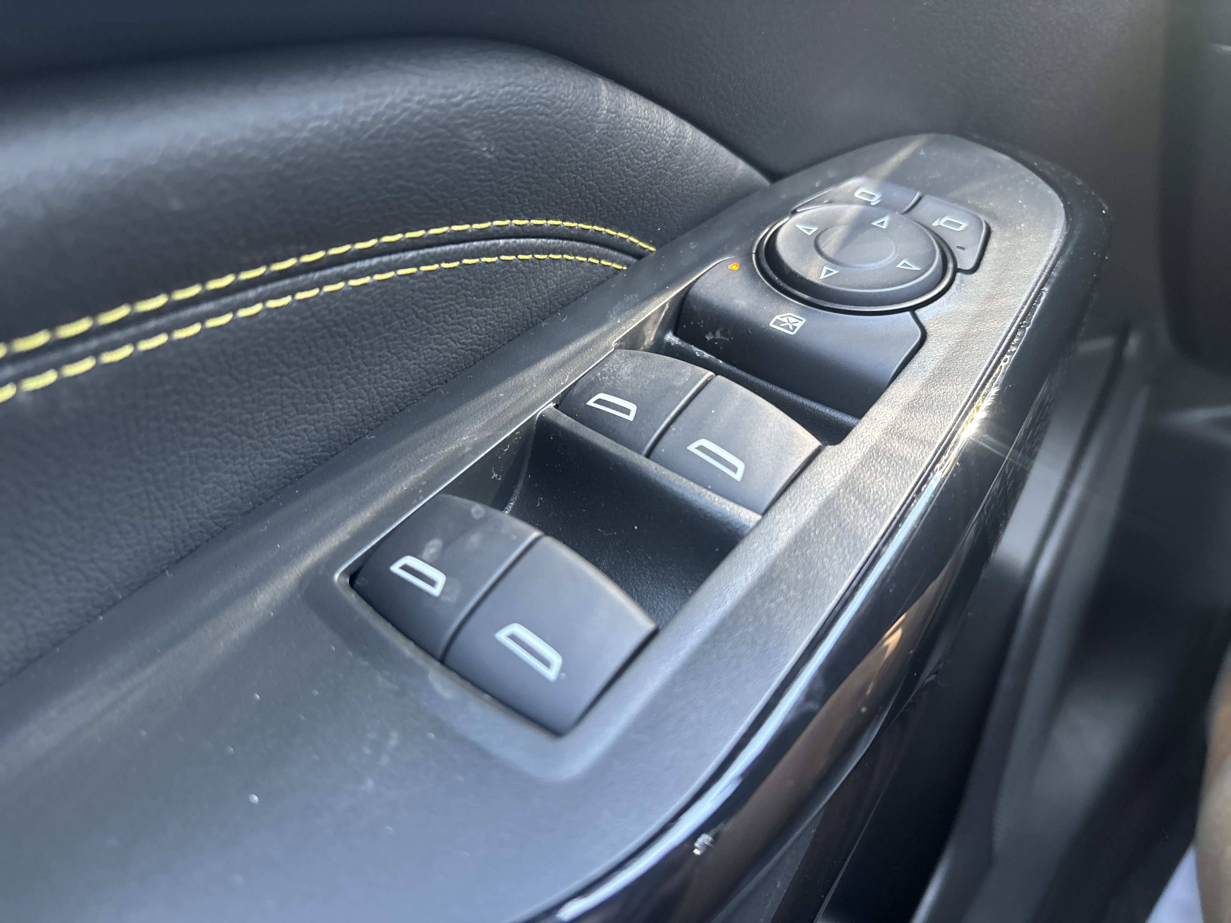 New 2026 Chevrolet Trax ACTIV w/ Sunroof Package image 16