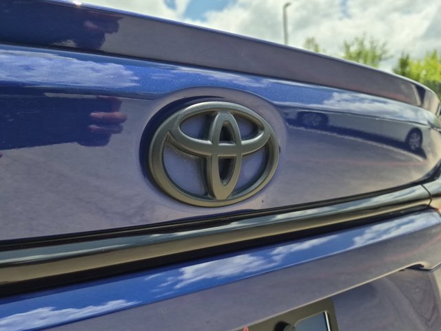 Used 2022 Toyota Corolla SE FWD image 17