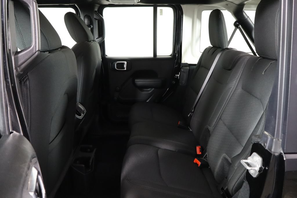 Used 2022 Jeep Wrangler Unlimited Sport AWD/4WD image 16