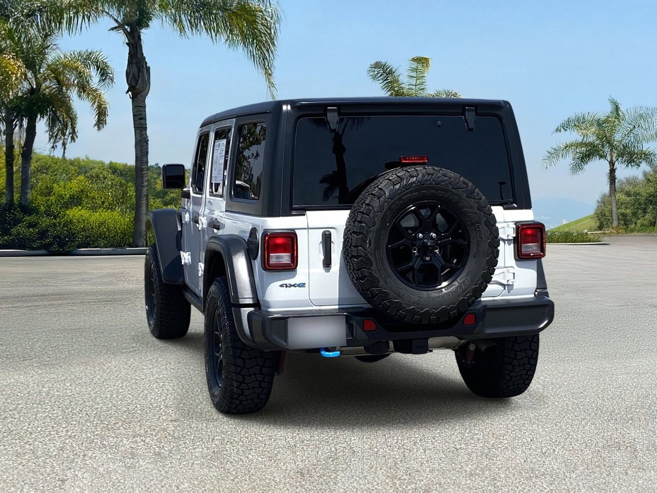 Used 2024 Jeep Wrangler Unlimited AWD/4WD image 3