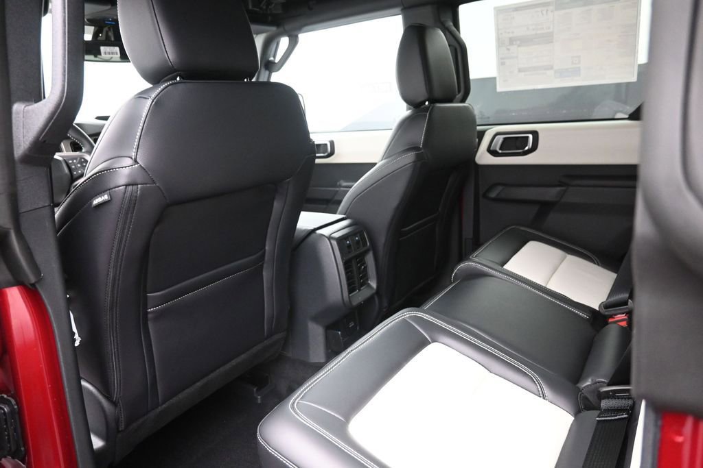 New 2026 Ford Bronco Outer Banks AWD/4WD image 2