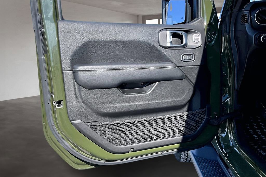 Used 2022 Jeep Wrangler Unlimited Sahara w/ LED Lighting Group image 20