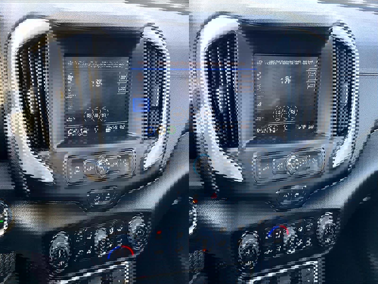 Used 2022 GMC Terrain SLE w/ Driver Convenience Package image 26