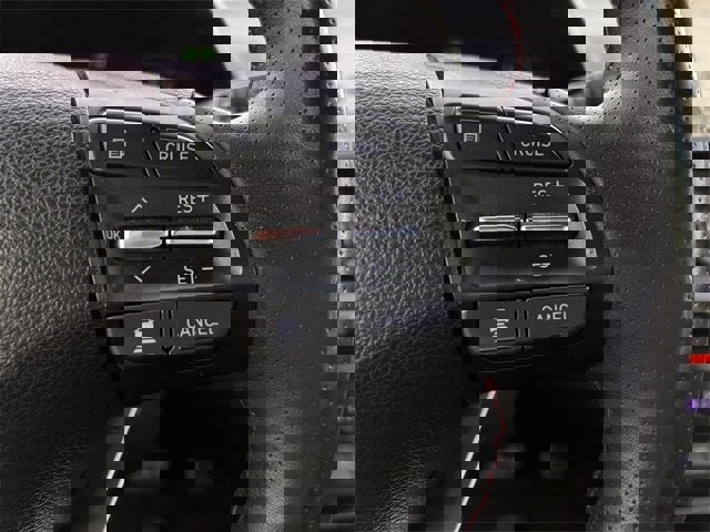 Used 2018 Hyundai Elantra GT Sport w/ Sport Tech Package 04 image 18