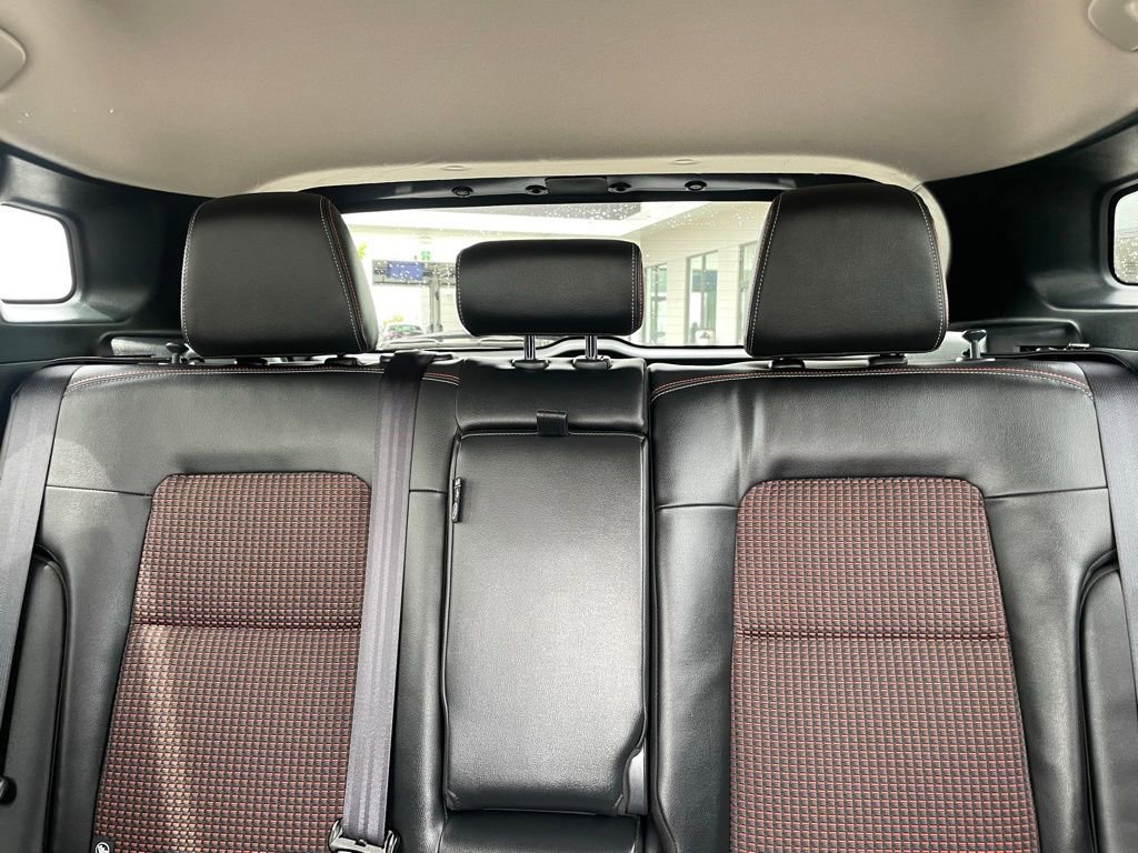 Used 2025 Nissan Kicks SR FWD image 22