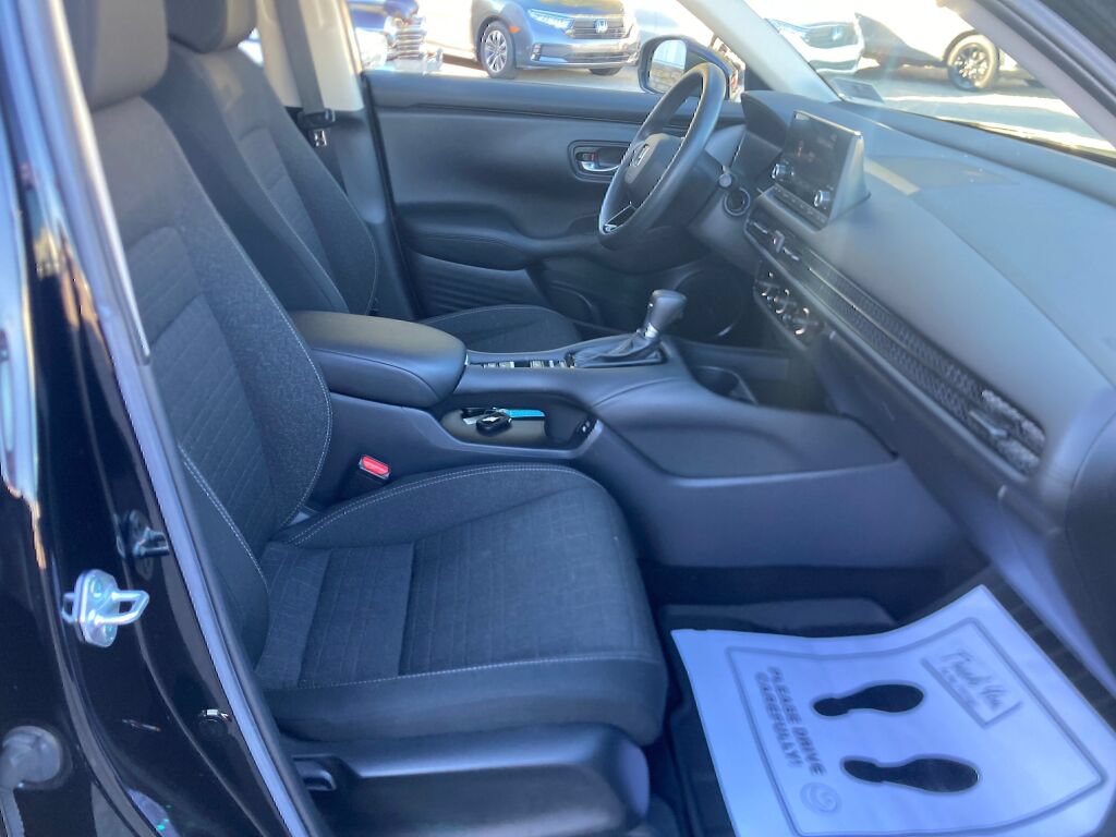 Used 2024 Honda HR-V LX image 19