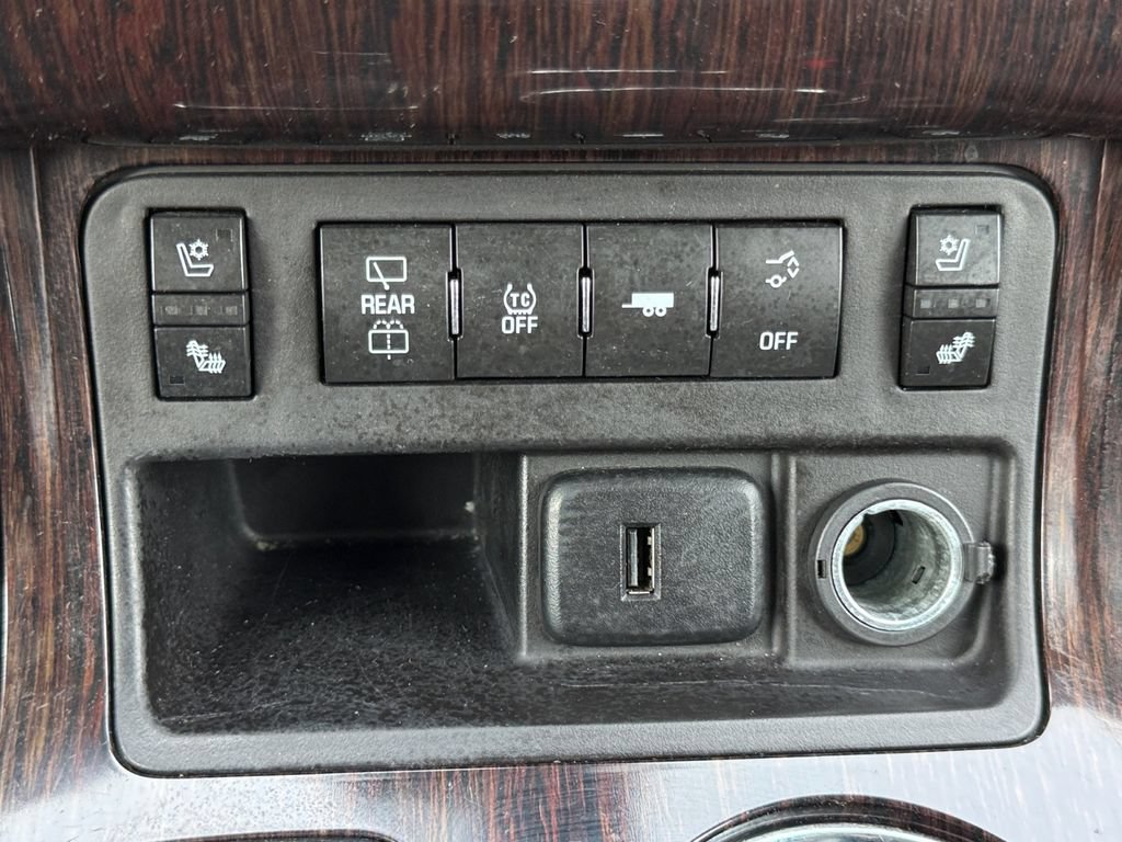 Used 2017 Chevrolet Traverse Premier AWD/4WD image 17