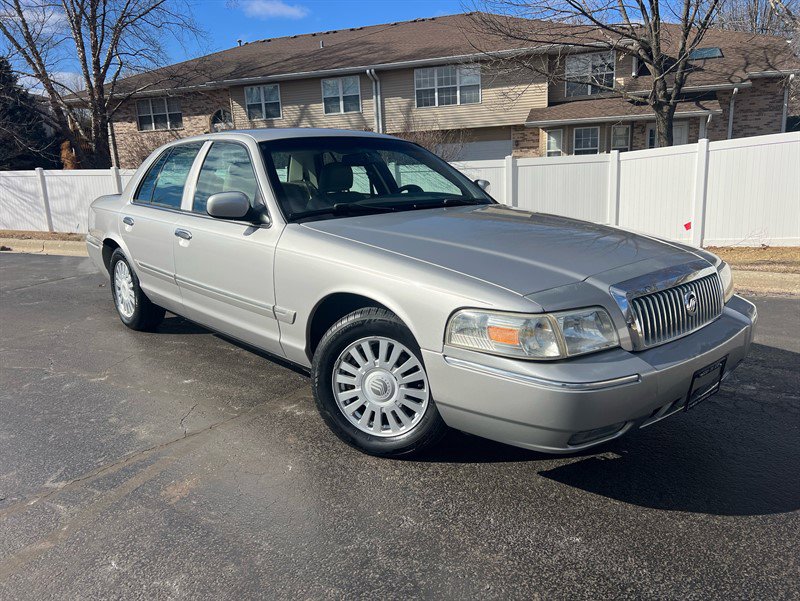 Used 2007 Mercury Grand Marquis LS image 3