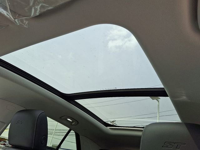 New 2026 Buick Envision Sport Touring image 15