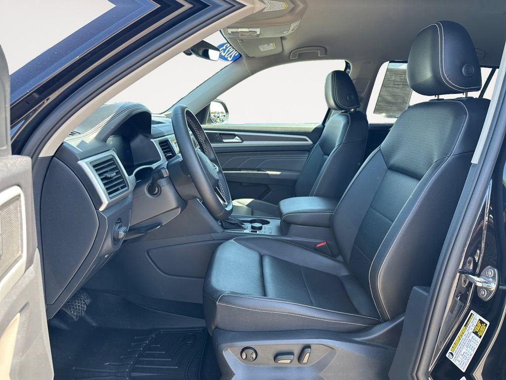 Used 2023 Volkswagen Atlas SE AWD/4WD image 9