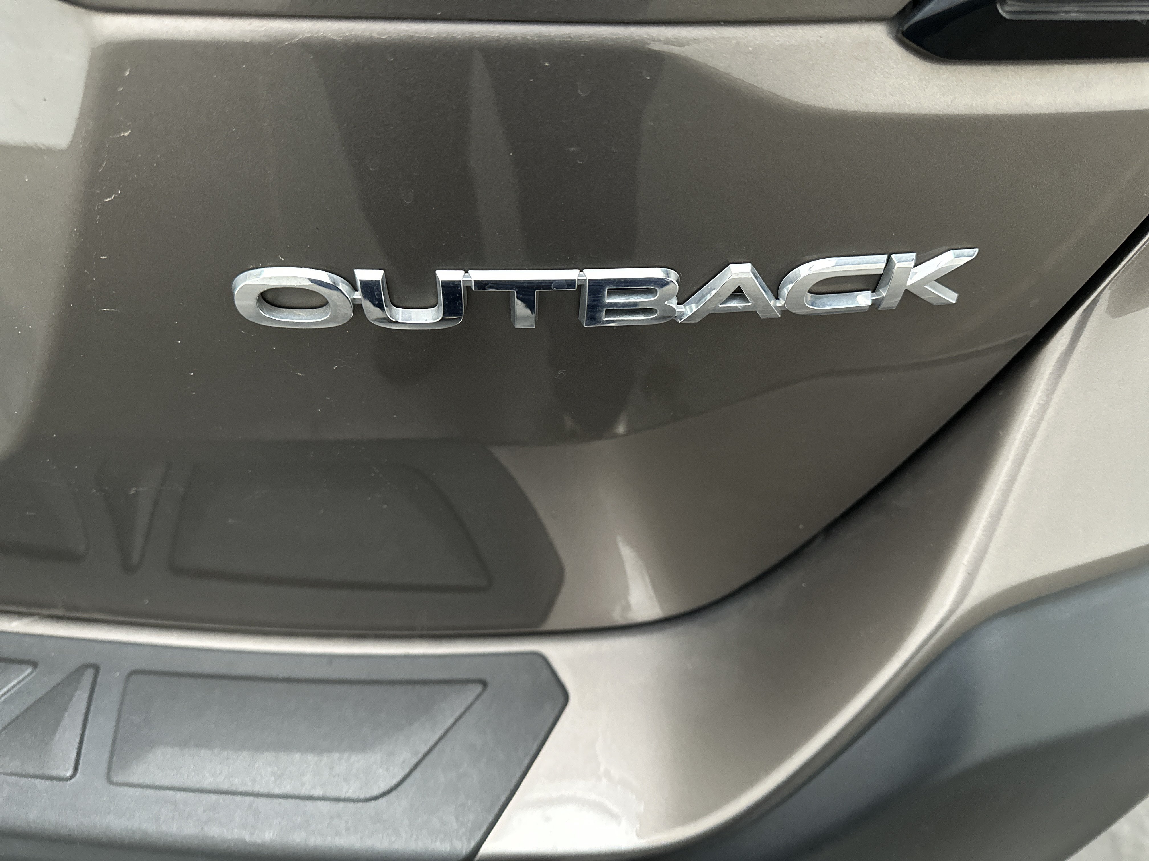 Used 2023 Subaru Outback Limited w/ Popular Package #2 AWD/4WD image 11