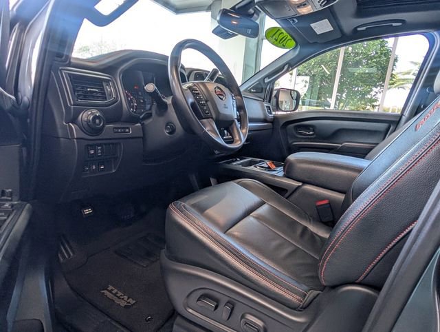 Used 2021 Nissan Titan PRO-4X w/ Pro-4x Convenience Package image 6