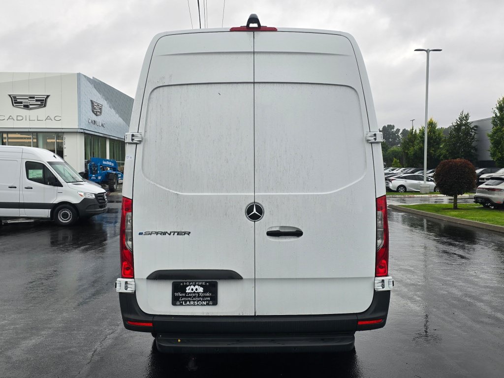 New 2025 Mercedes-Benz eSprinter 170 Cargo image 5